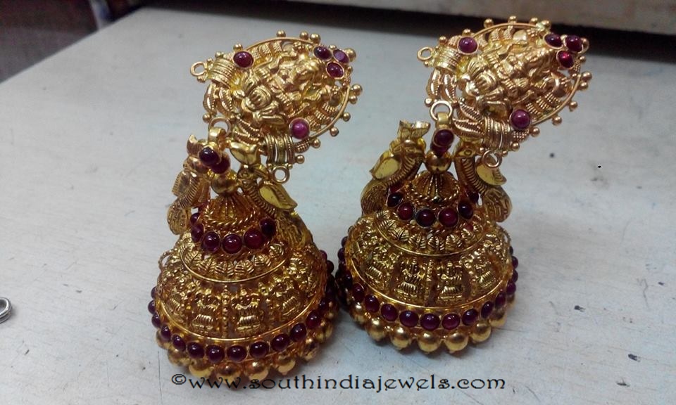 22k gold temple jhumka from GRV Gold