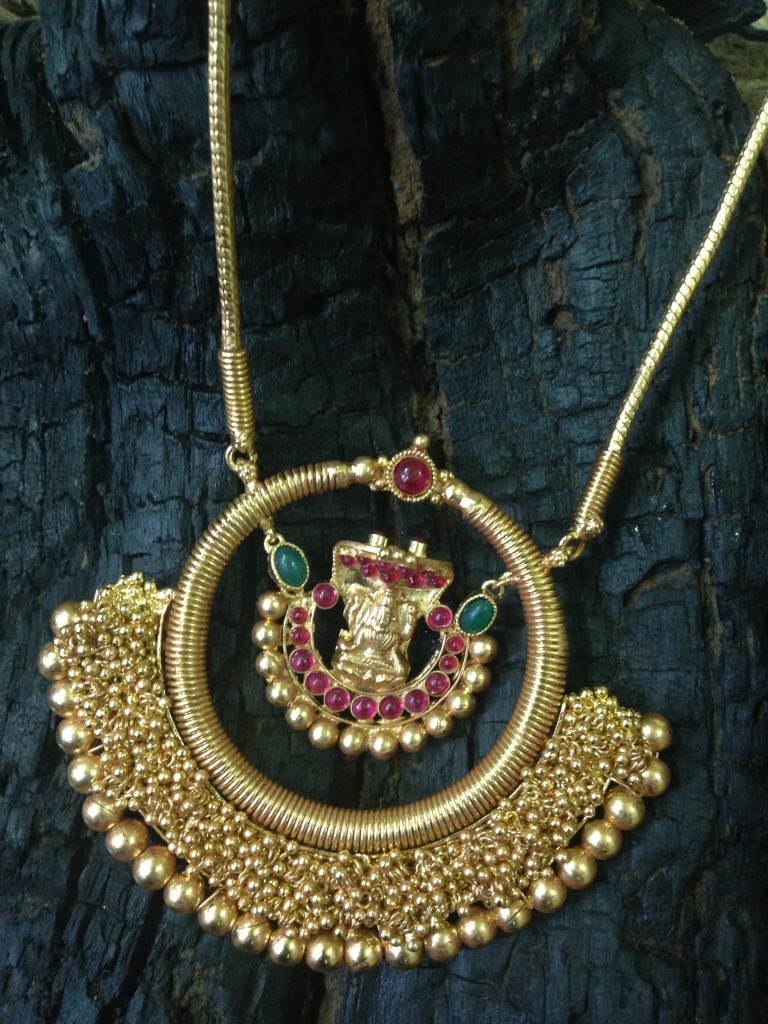 Gold Plated Antique Pendant Chain 