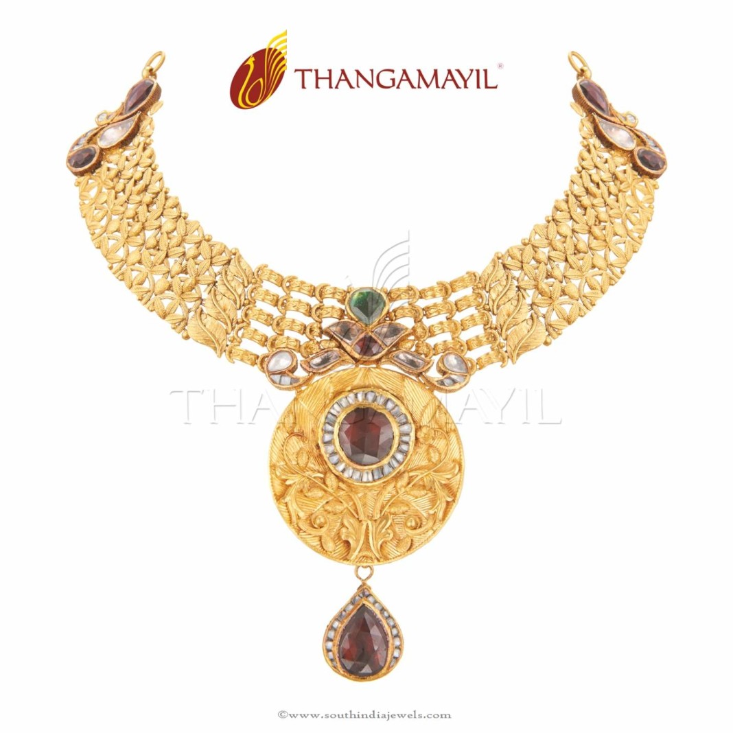 22 Carat Antique Gold Necklace from Thangamayil Jewellery - South India 