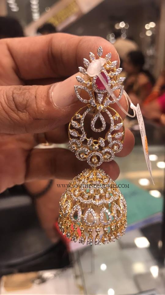 Layered Gold Diamond Jhumka Model