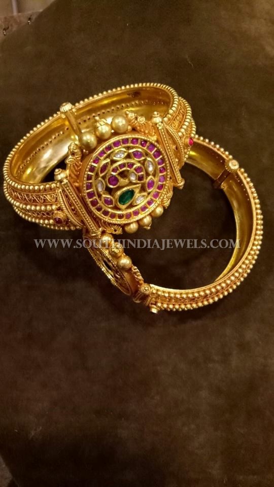 Gold Antique Kemp Kada Bangle Design