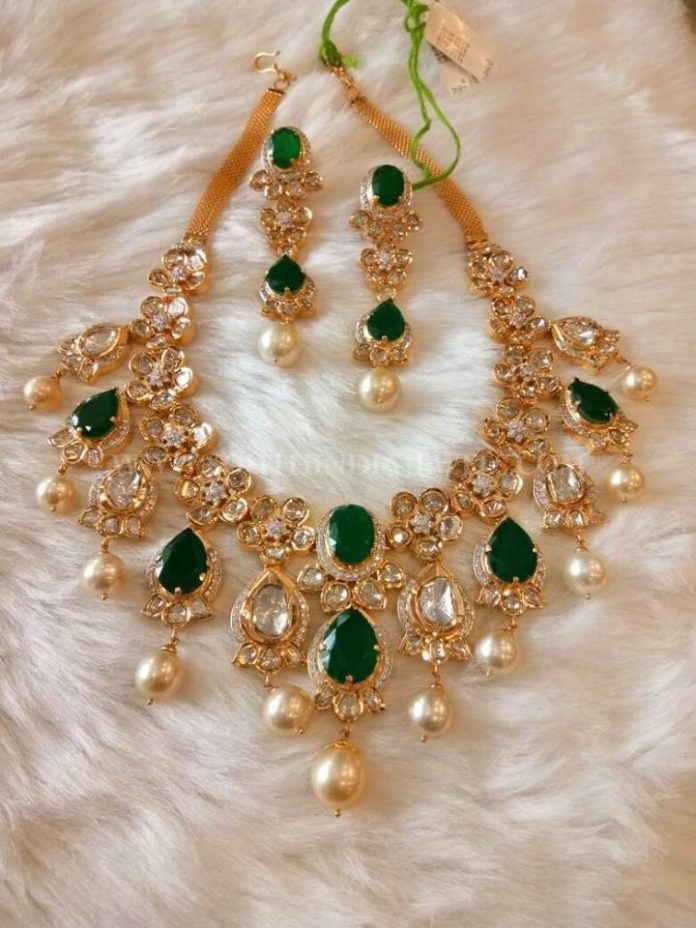 Gold Emerald Necklace From Mor Jewellers - South India Jewels