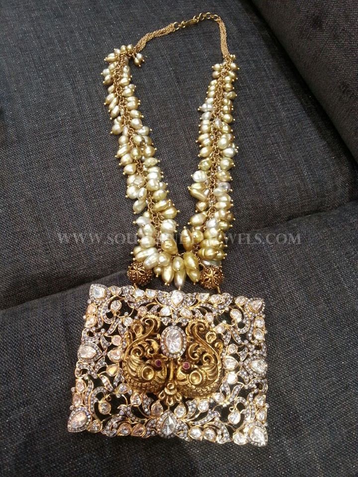 Gold Designer Pearl Cluster Necklace
