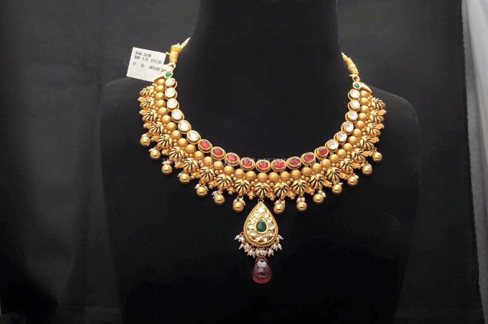 Gold Designer Choker From Sumangali Jewellers