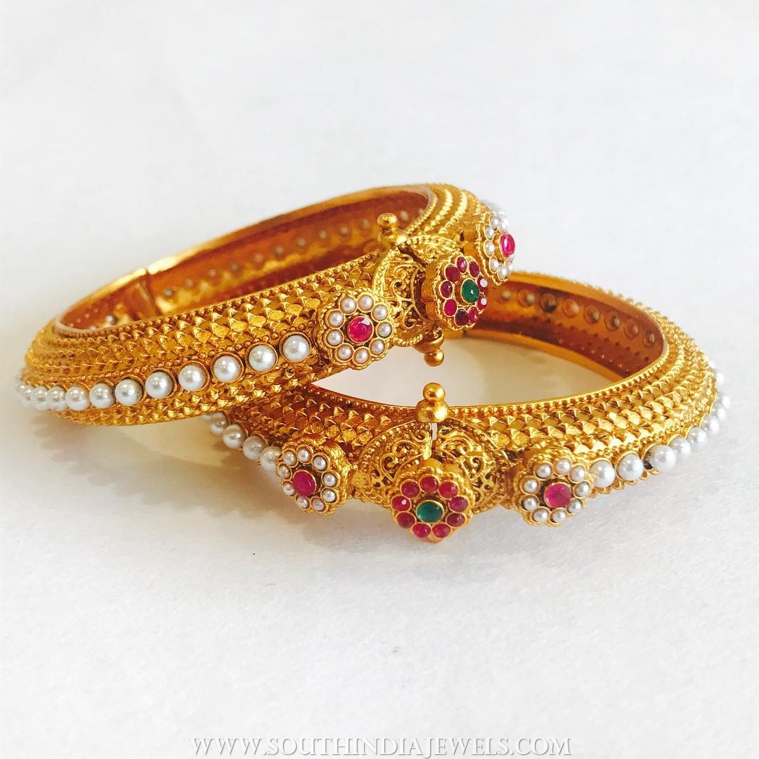 Gold Plated Antique Pearl Bangle Model