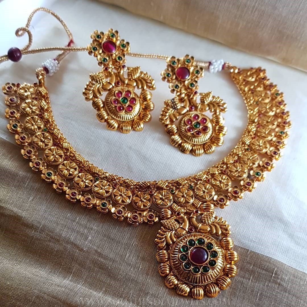 Pretty Antique Necklace Set From Vasah India - South India Jewels