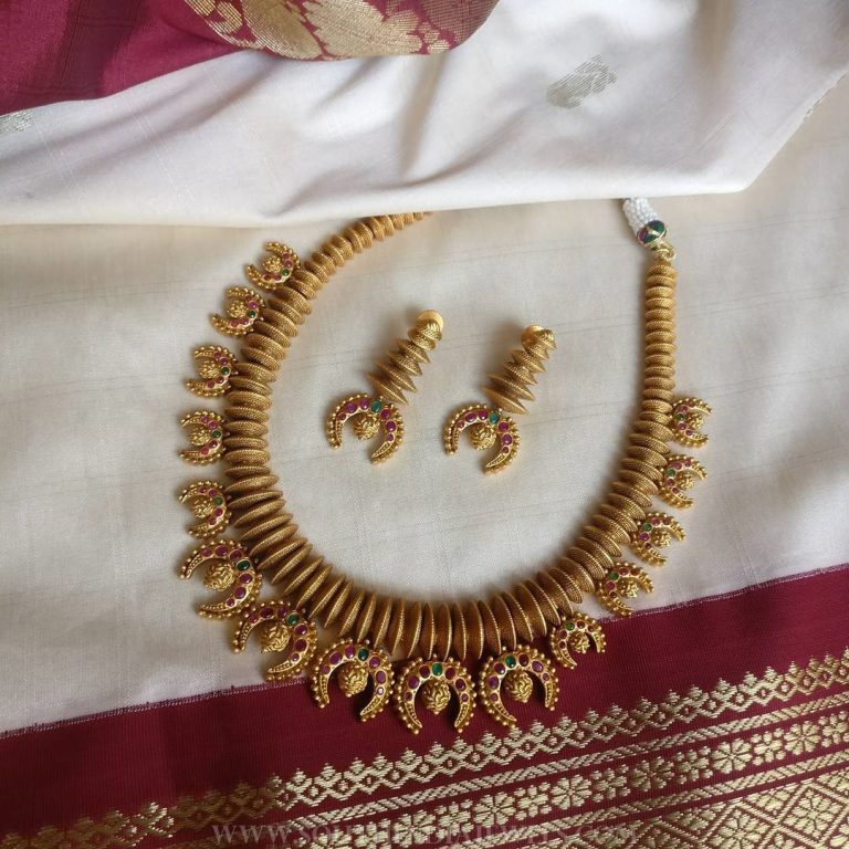 Trendy Antique Necklace Set From Rimli Boutique