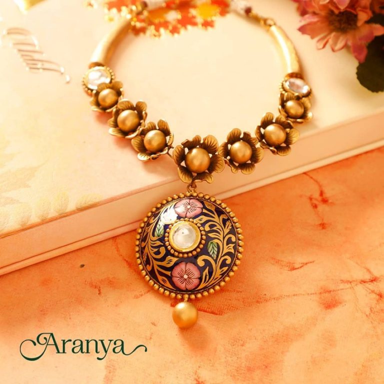 Gold Floral Necklace From Manubhai Jewellers
