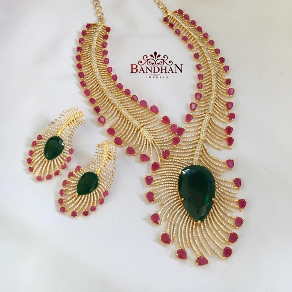 Eye Catching Necklace Set From Bandhan