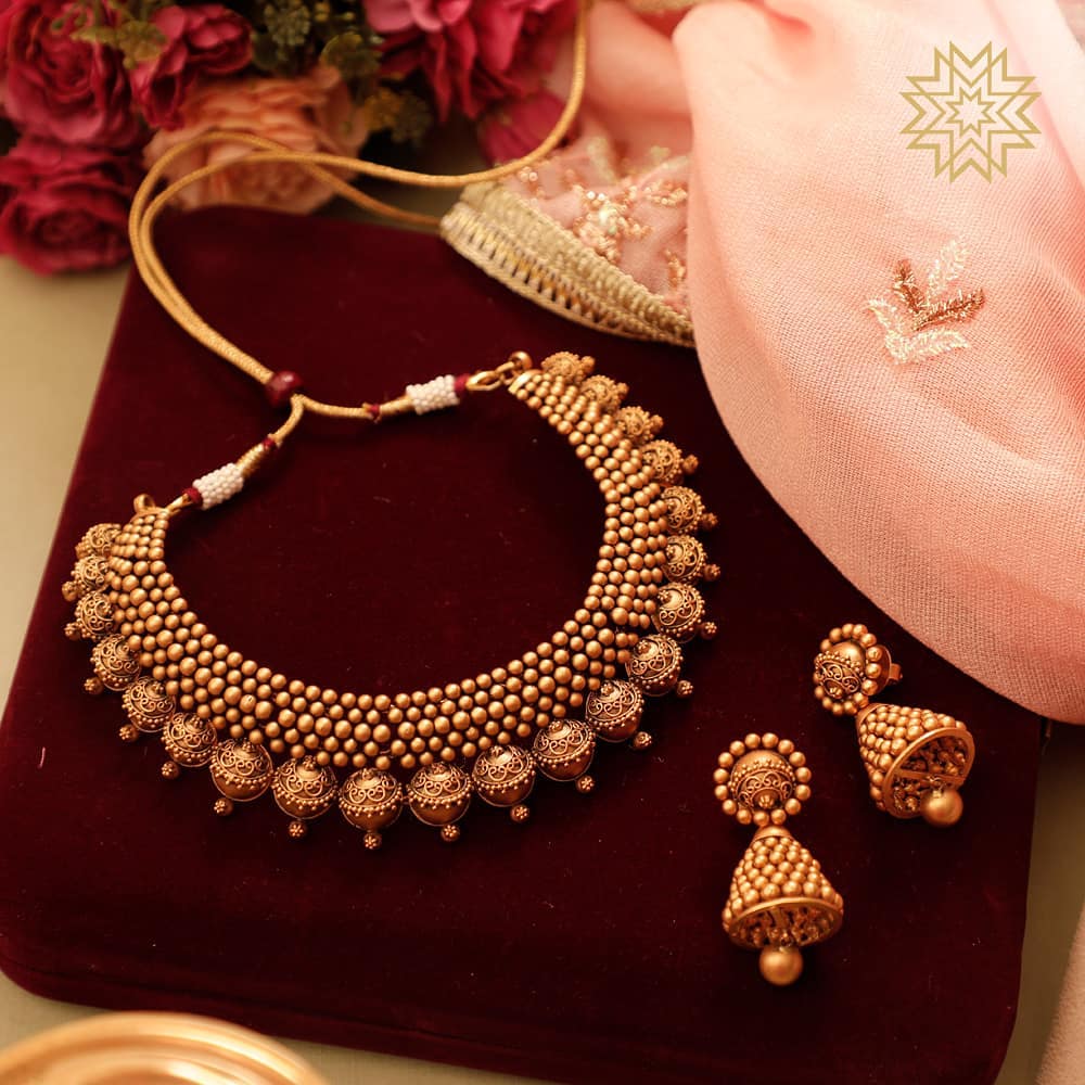 Amazing Gold Necklace Set From Manubhai Jewels