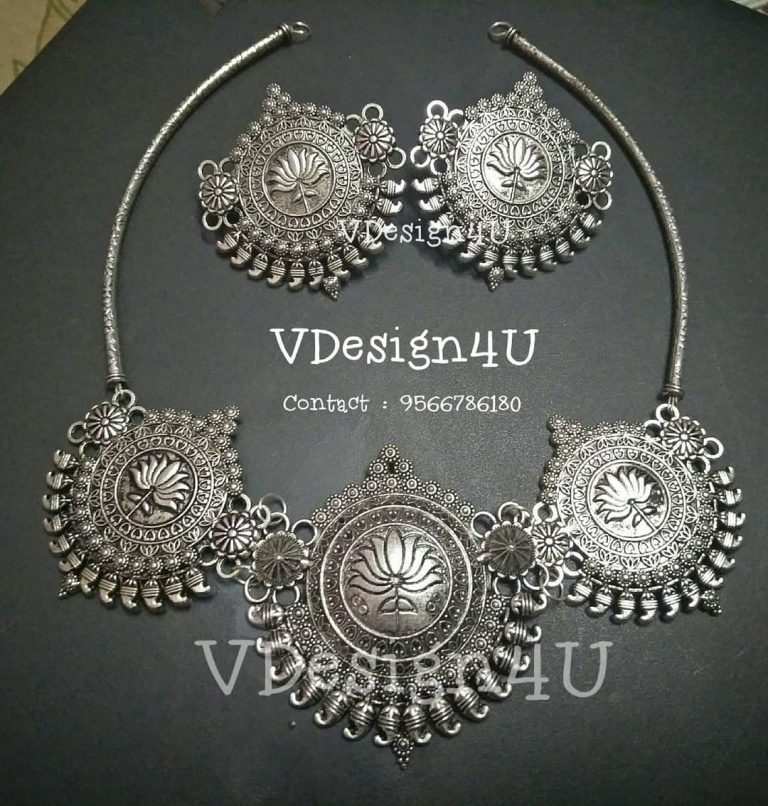 Trendy Silver Necklace From Vdesign4U