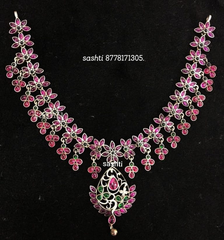 Amazing Necklace From Silver Sashti