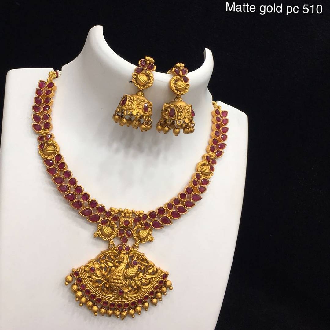 Traditional Necklace Set From Alamakara - South India Jewels