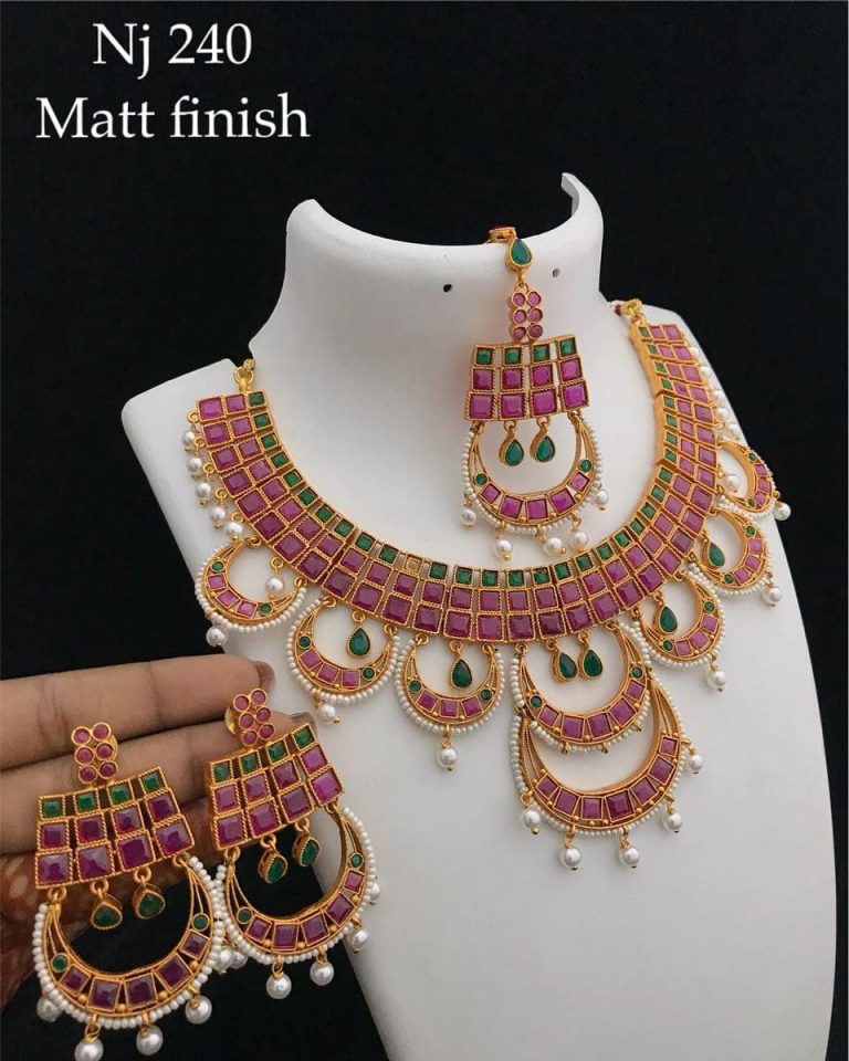 Unique Necklace Set From Lakshmi Fashiana