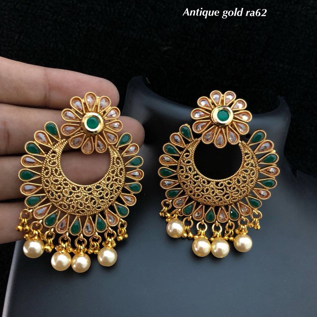 Attractive Earring From Alamakara