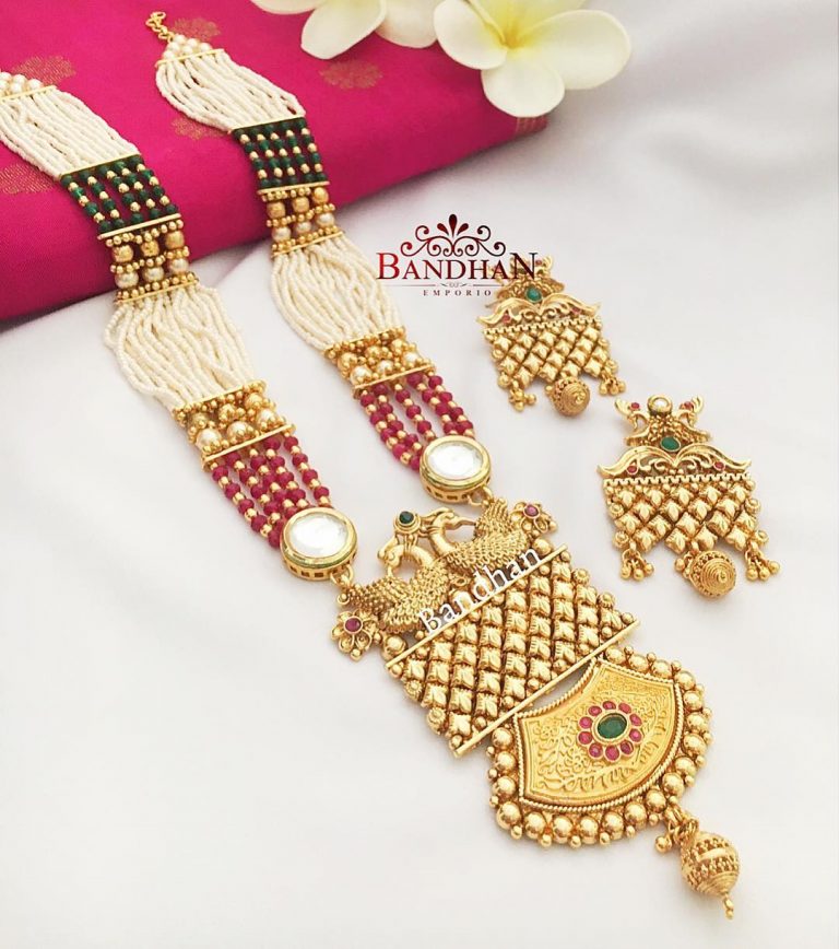 Attractive Necklace Set From Bandhan Emporio