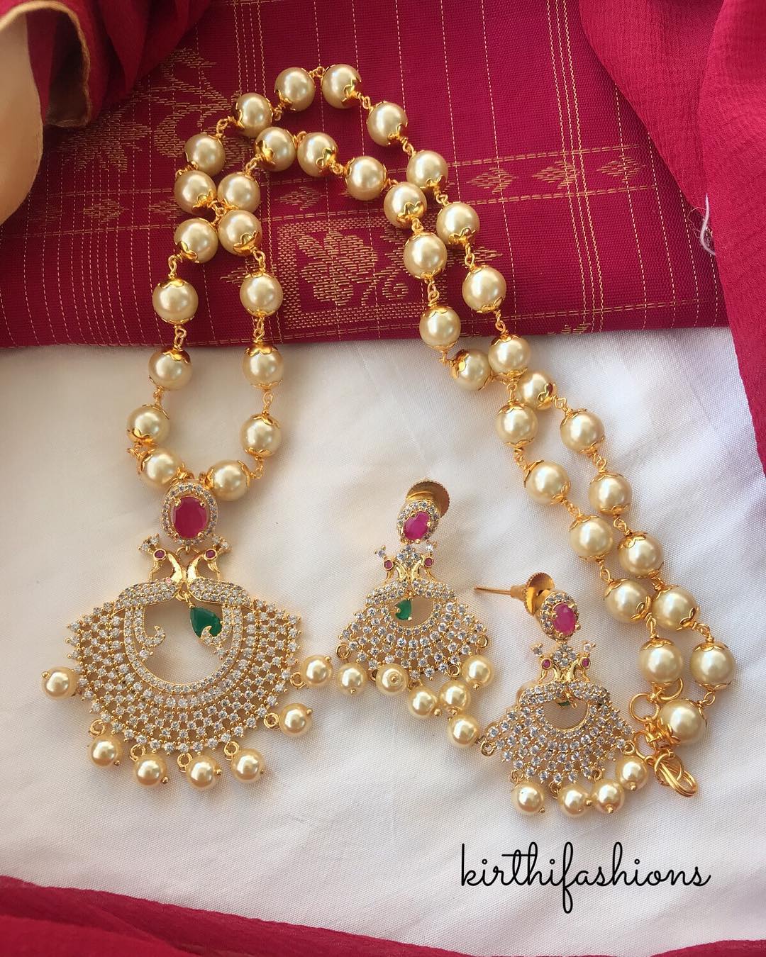 Attractive Necklace Set From Kirthi Fashions - South India Jewels