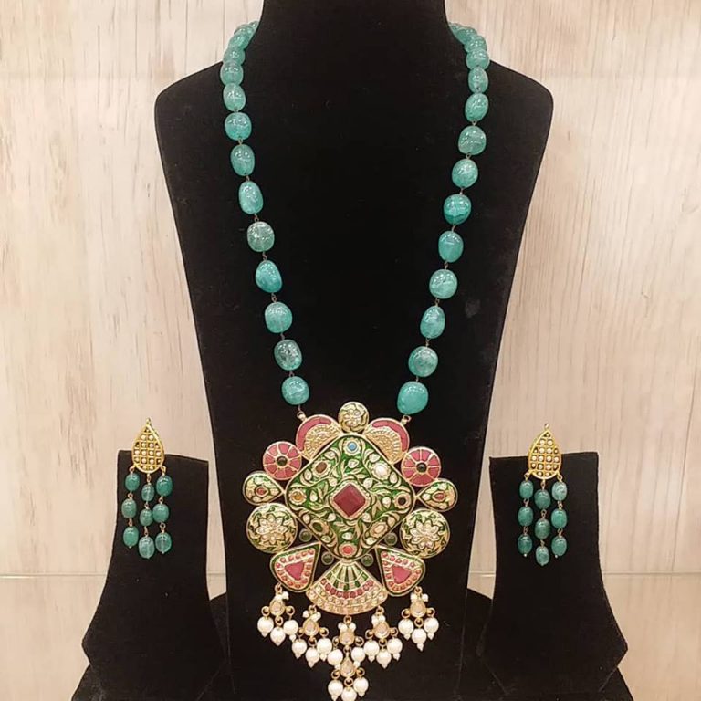 Beautiful Beaded Necklace Set From Queen Jewels