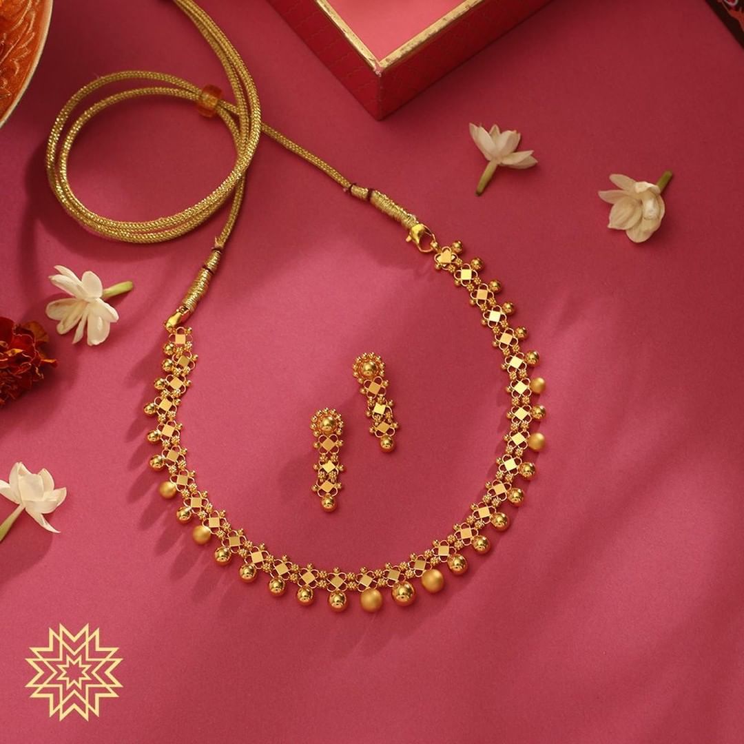 Cute Gold Necklace From Manubhai Jewels