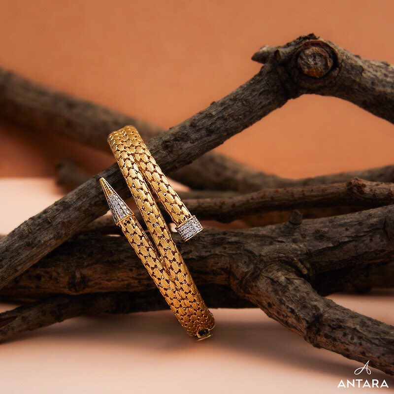 Gold Bracelet From Antara Jewellery