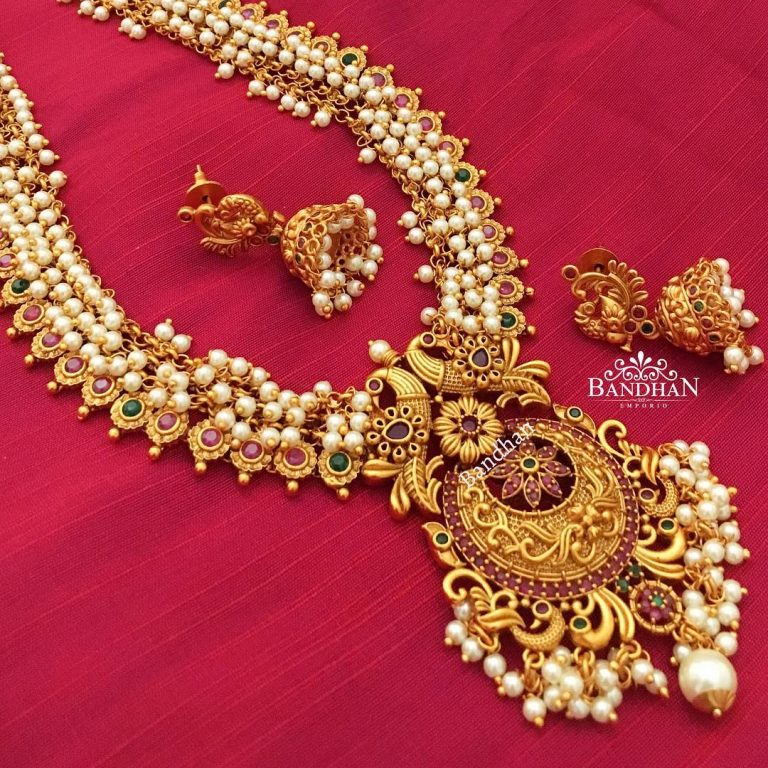 Traditional Necklace Set From Bandhan