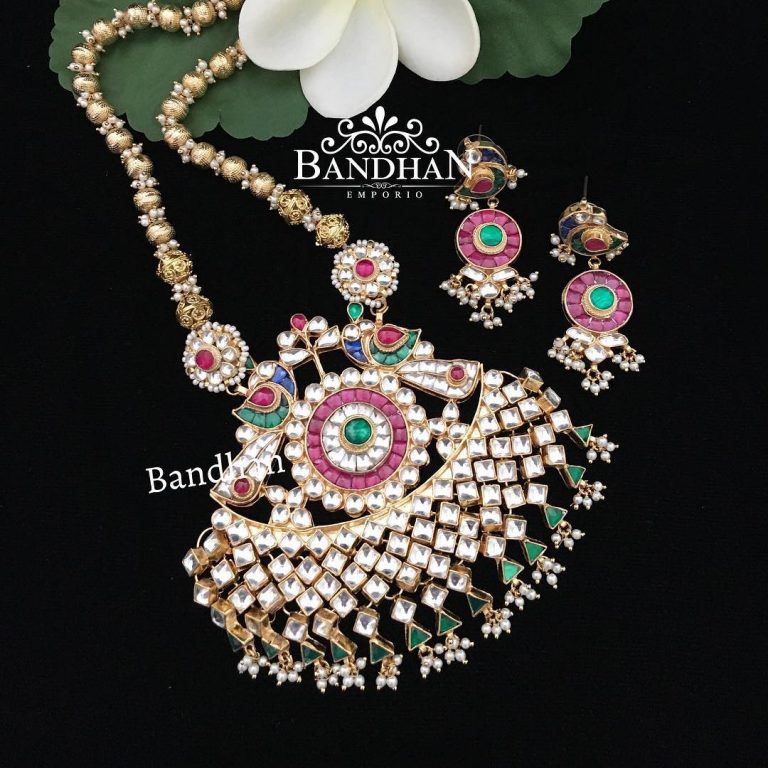 Adorable Necklace Set From Bandhan