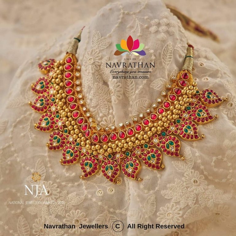 Bold Gold Necklace From Navrathan Jewellers