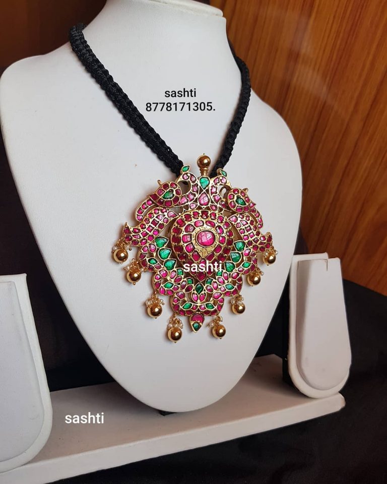 Fashionable Silver Necklace From Silver Sashti