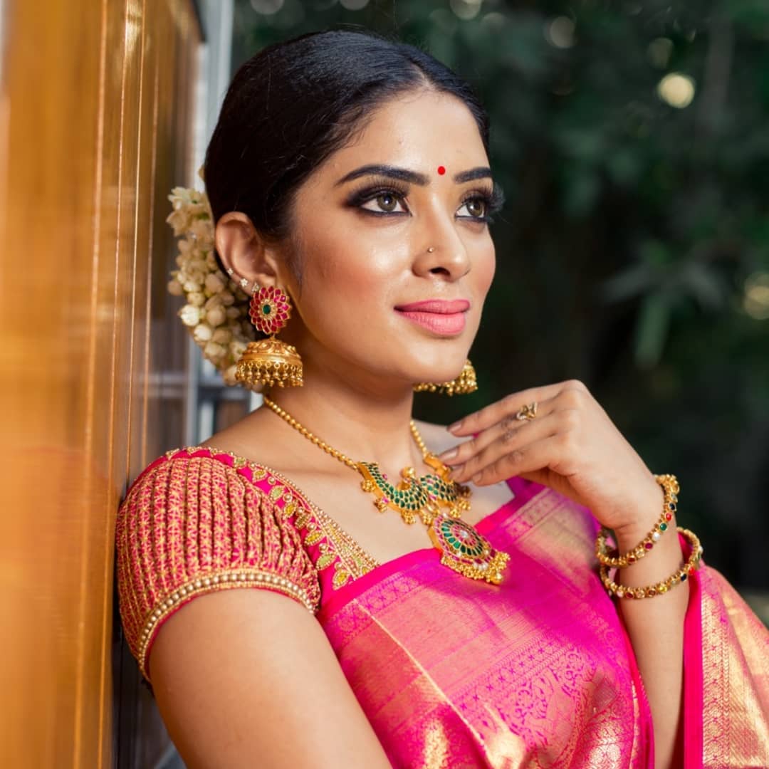 Pretty Bridal Jewellery Collections From Parampariya - South India Jewels