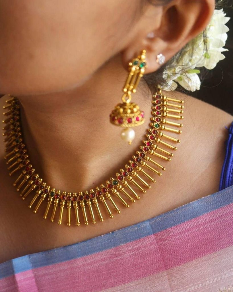 Pretty Spike Necklace Set From Vasah India
