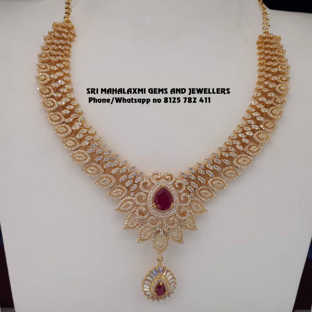 Eye Catching Gold Necklace From Sri Mahalakshmi Gems And Jewellers