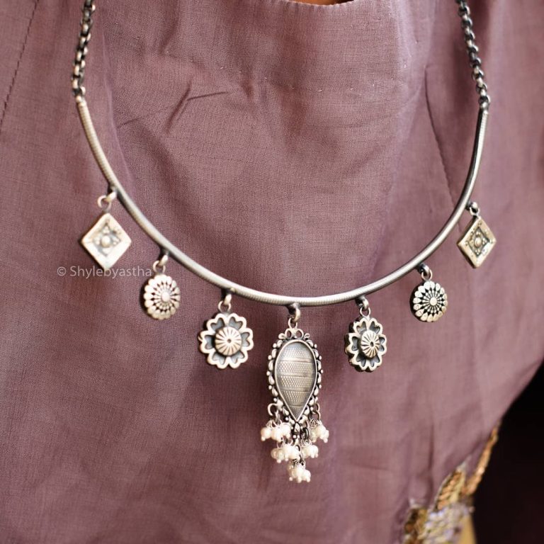 Delightful Silver Necklace From Shylebyastha