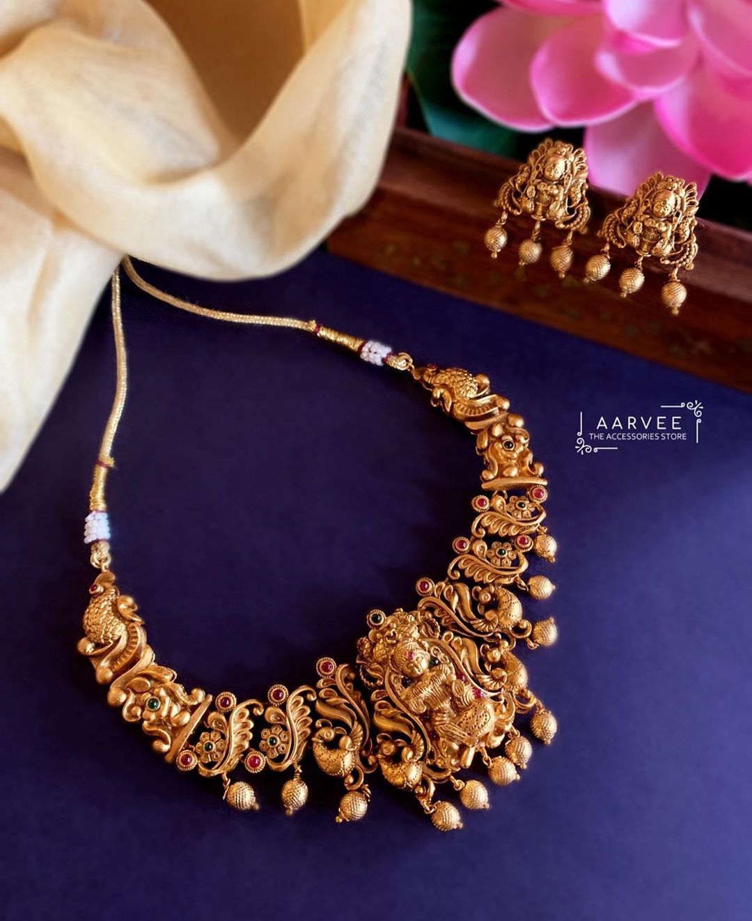 Exotic Temple Choker From Aarvee - South India Jewels