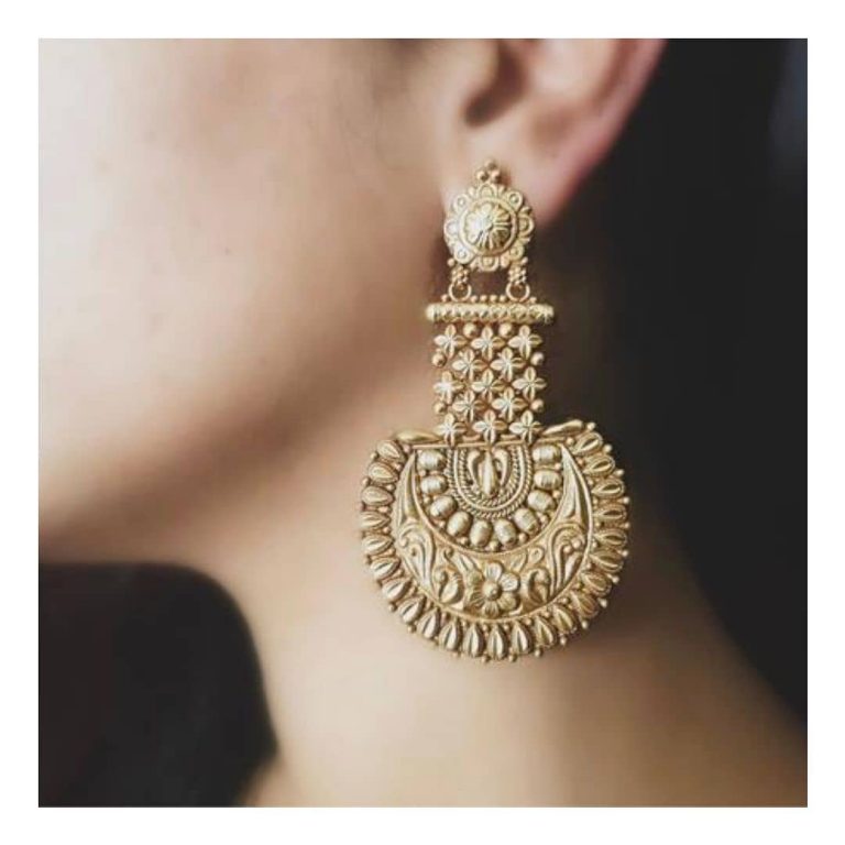 Eye Catching Silver Earring From Studded India