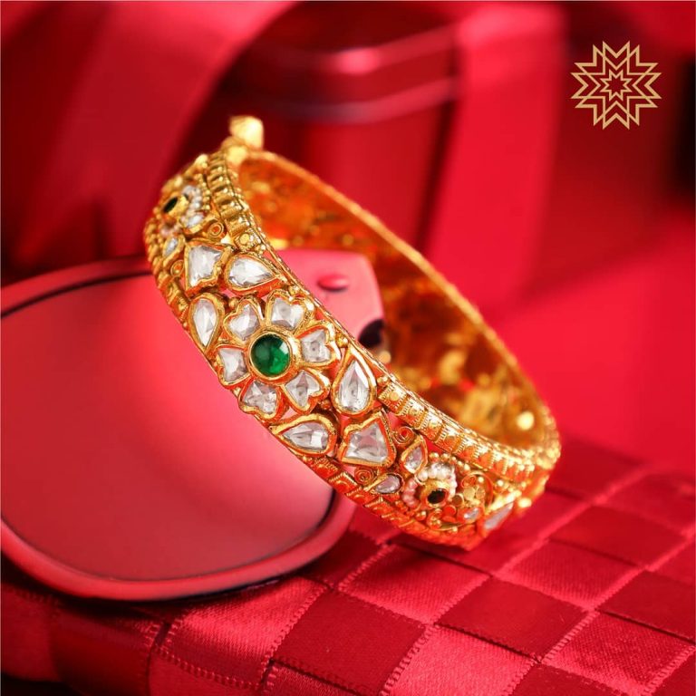 Grand Gold Bangle From Manubhai Jewels