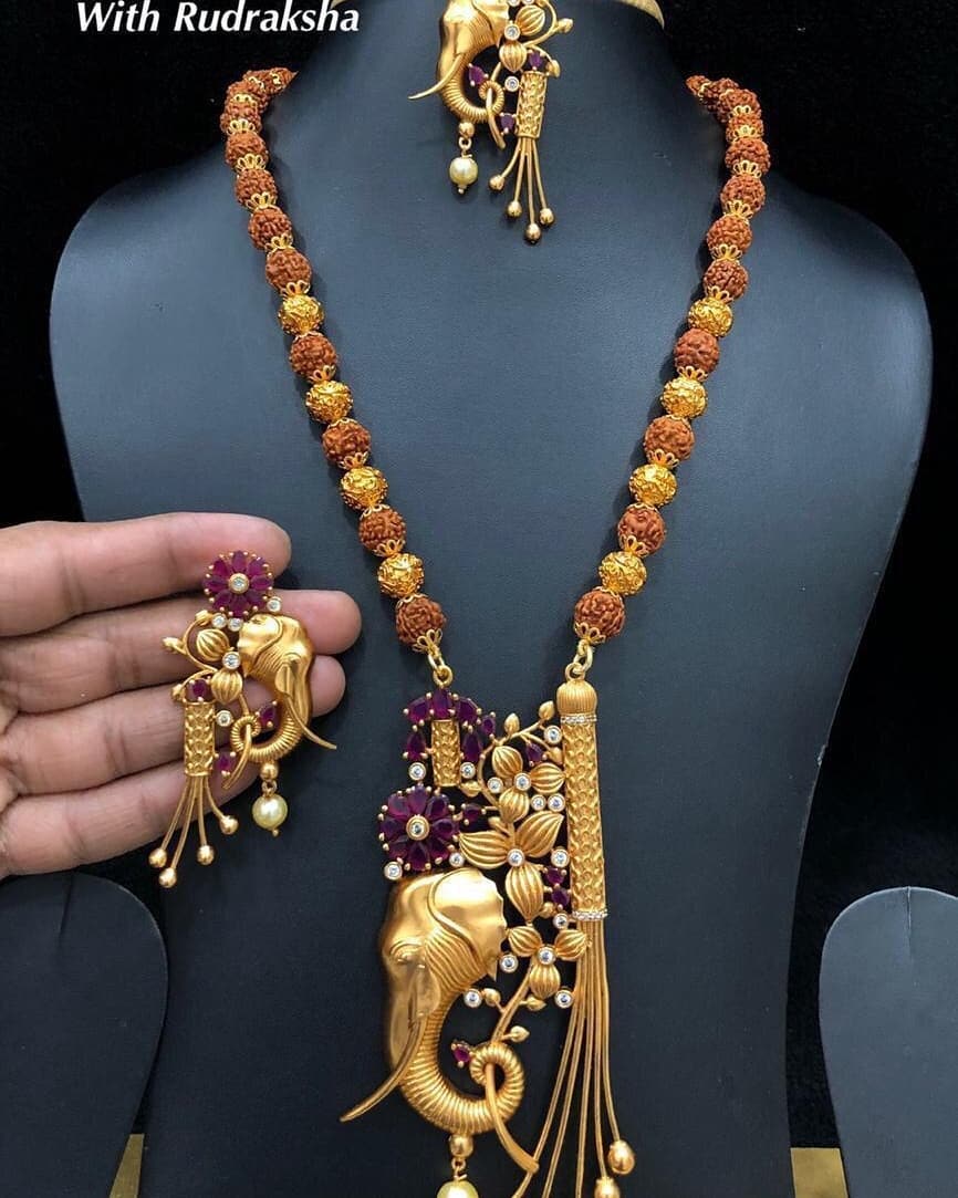 Trendy Necklace Set From Aainah Jewels