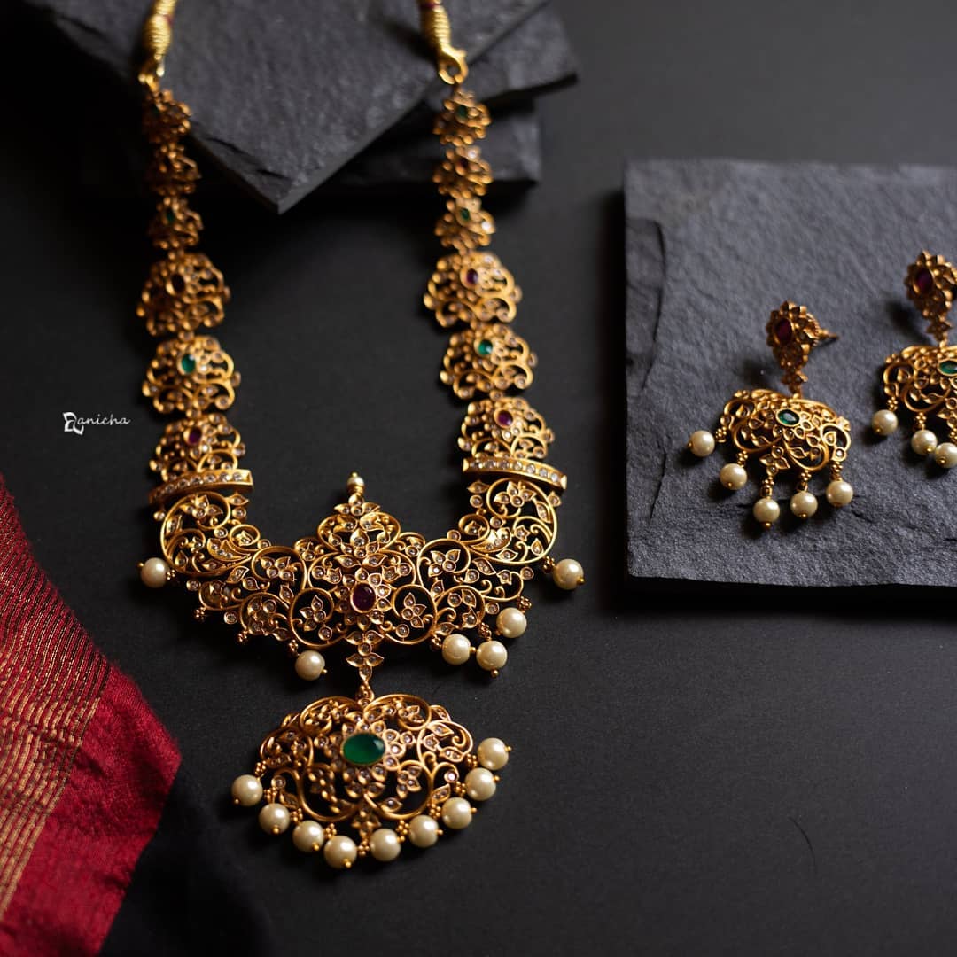 Traditional Necklace Set From Anicha