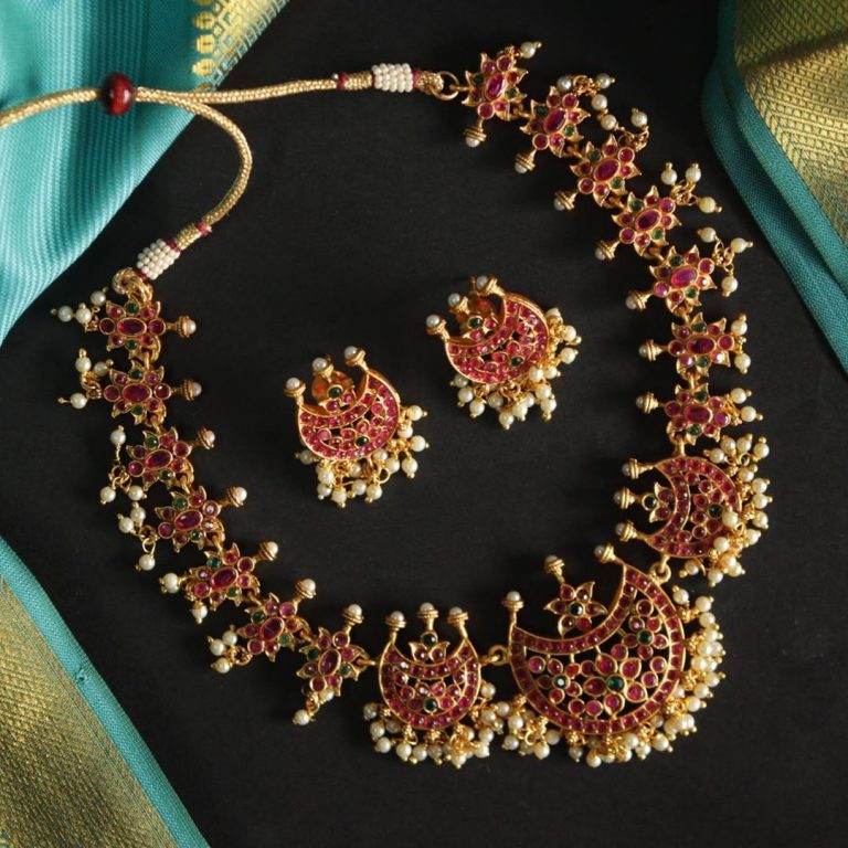 half-moon-kempu-temple-necklace-set