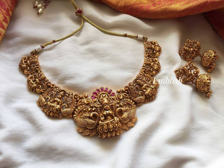 antique-lakshmi-bridal-choker-necklace-earrings