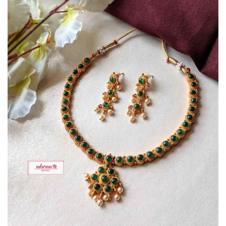 matte-gold-green-stone-set