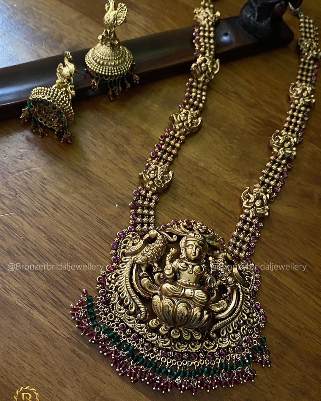 temple-necklace-set