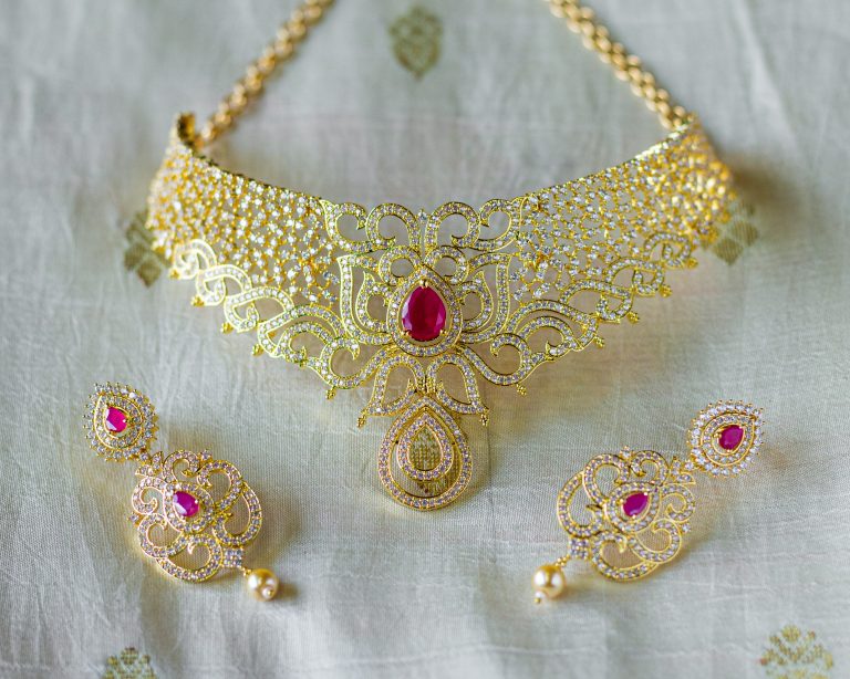 Grand-AD-Stone-Choker-with-Gold-Finish