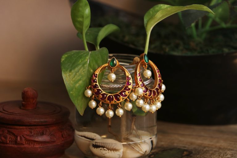 Imitation-Real-Kemp-Stone-Chandbali-Earrings-01