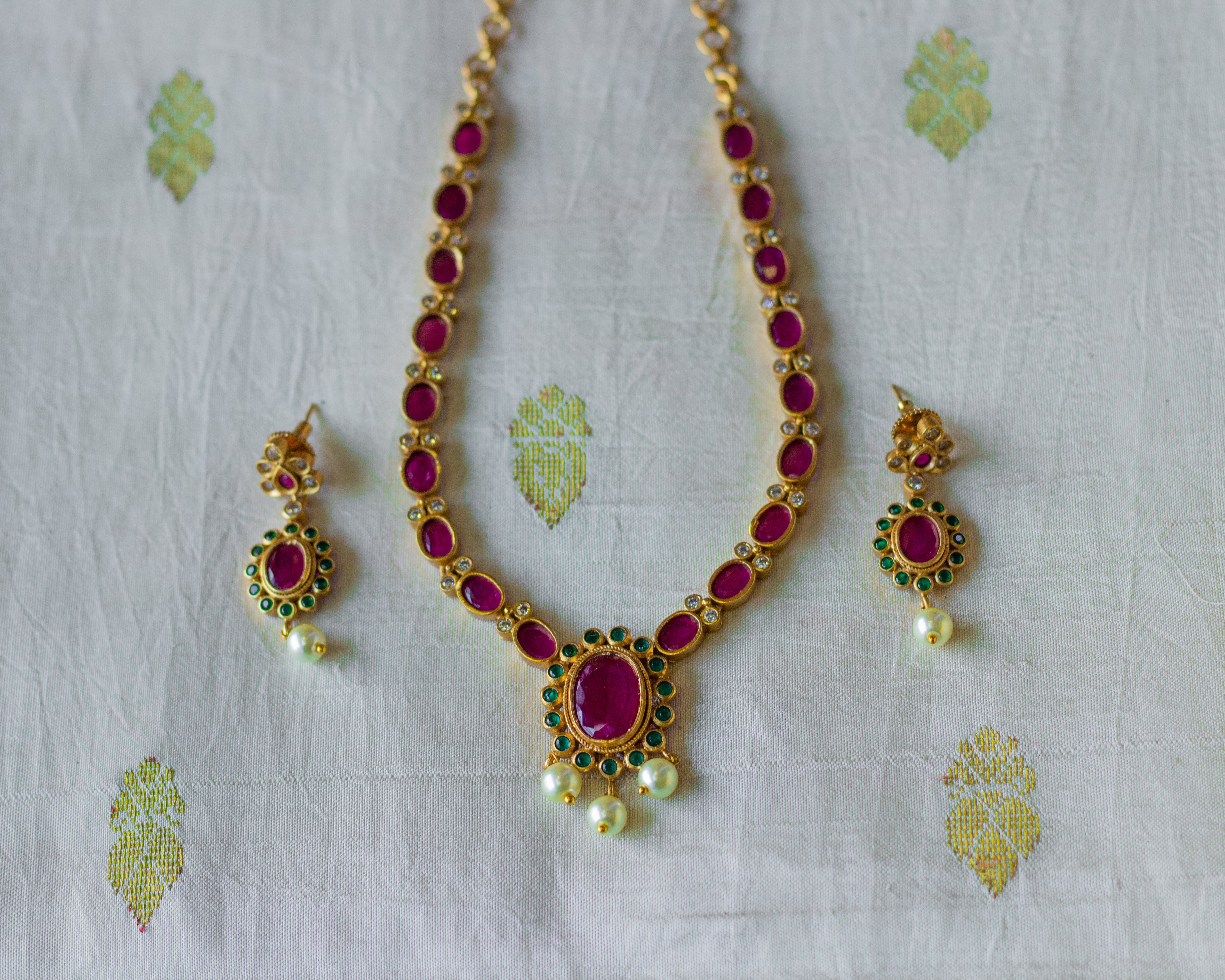 Ruby-Stone-Short-Neclace-with-Earrings (1)