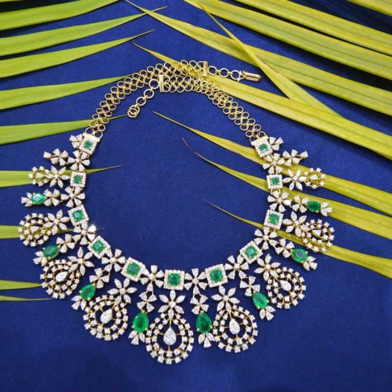 beautiful-diamond-necklace
