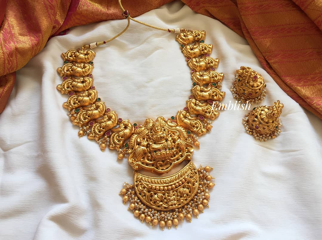 gold-like-lakshmi-double-pendant-choker