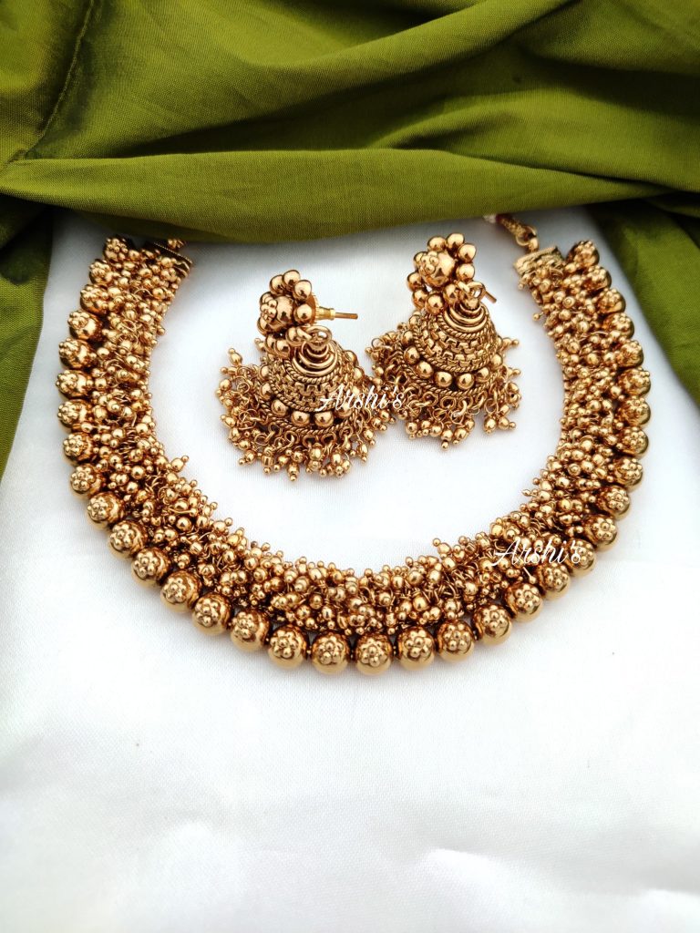 Imitation-Antique-Gold-Bead-Necklace-01