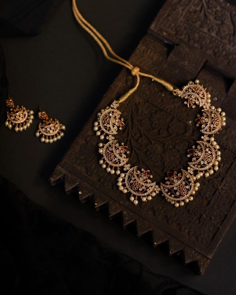 half-moon-necklace-earrings