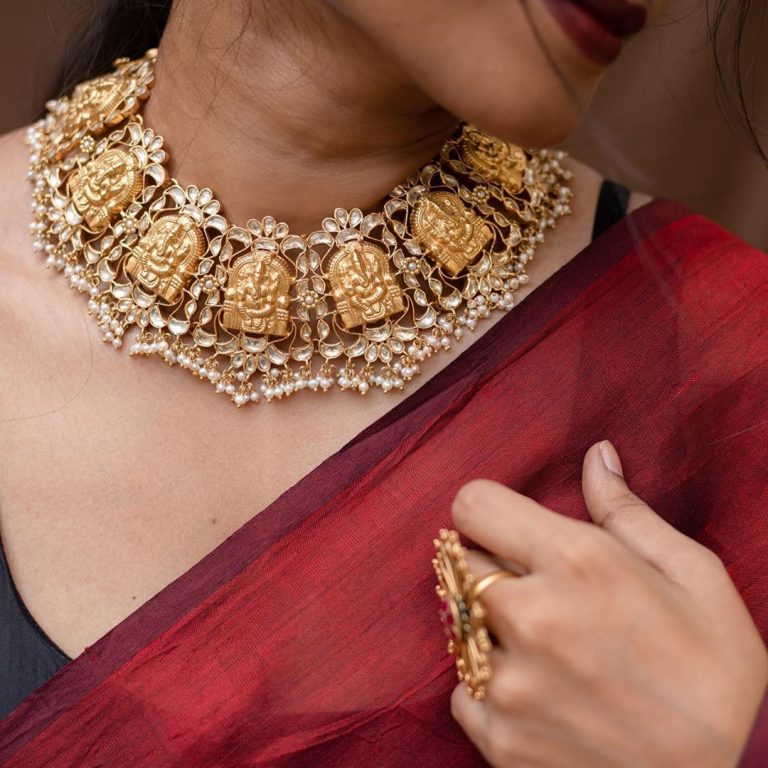 kundan-pearl-lakshmi-necklace