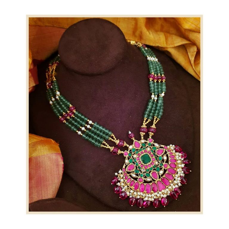 handmade-jade-kundan-necklace